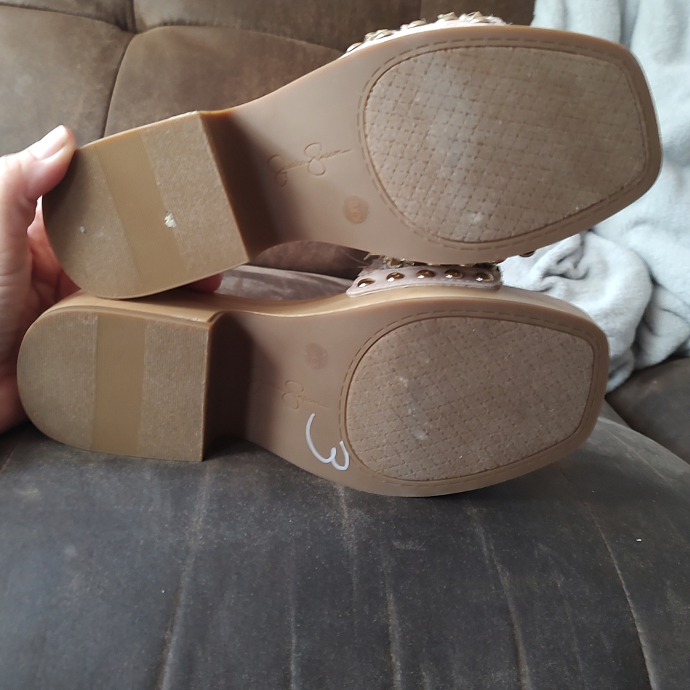 Jessica Simpson Rell Gold Studded Women's Sandals Platform 5.5 - Picture 7 of 13